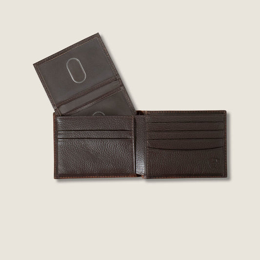 ARIAT BIFOLD PASSCASE DISTRESSED AMERICAN FLAG DISTRESSED BROWN