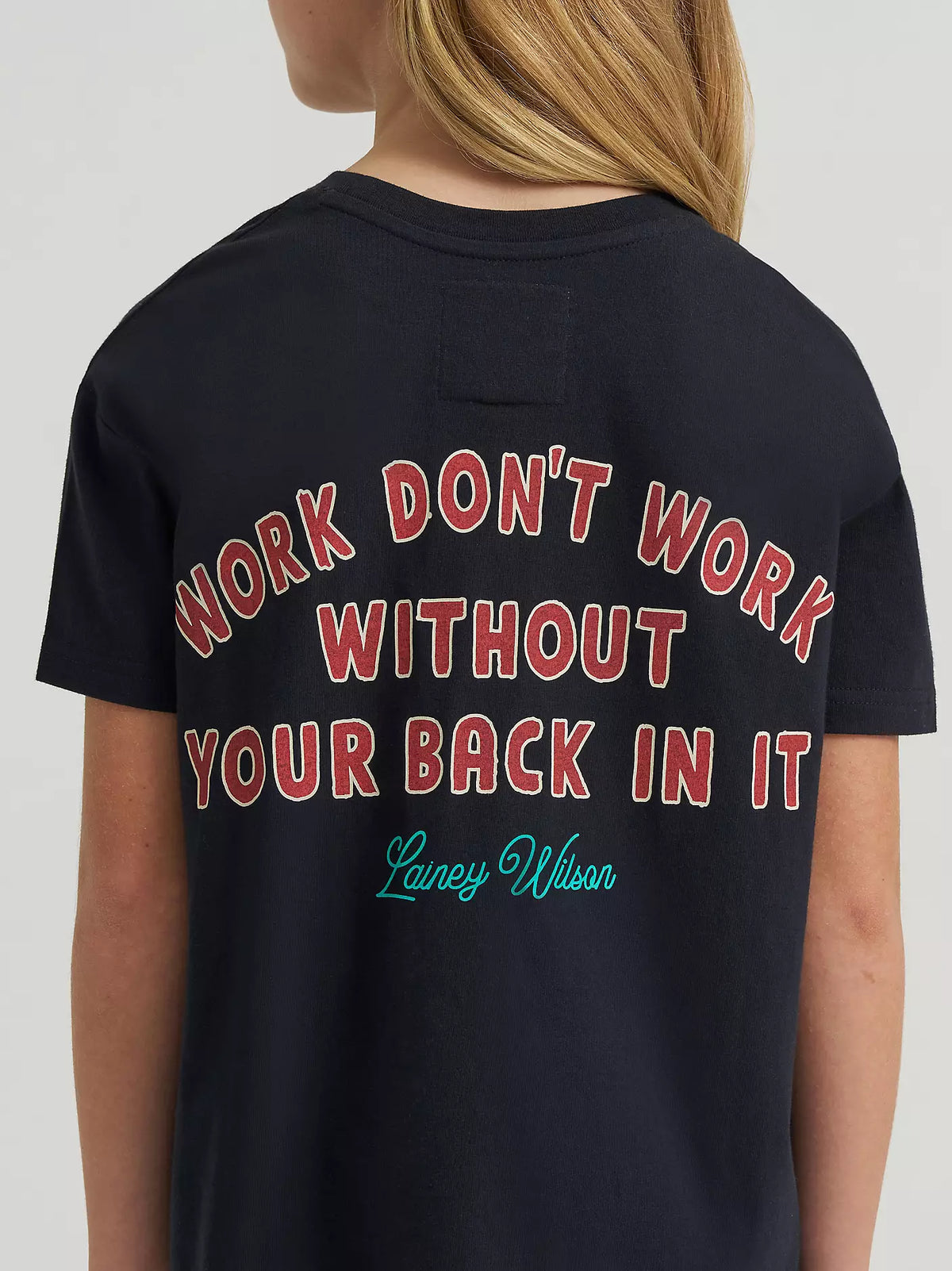 GIRL'S LAINEY WILSON X WRANGLER WORK OVERSIZED TEE - BLACK