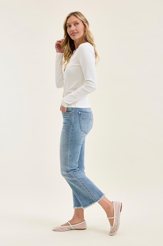 JUDY BLUE MID RISE KICK FLARE W FRAYED HEM JEANS - LIGHT STONE