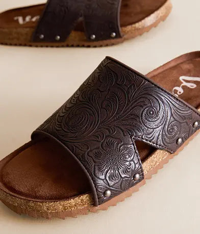 VERY G WOMEN'S JORDYN CHOCOLATE SANDAL
