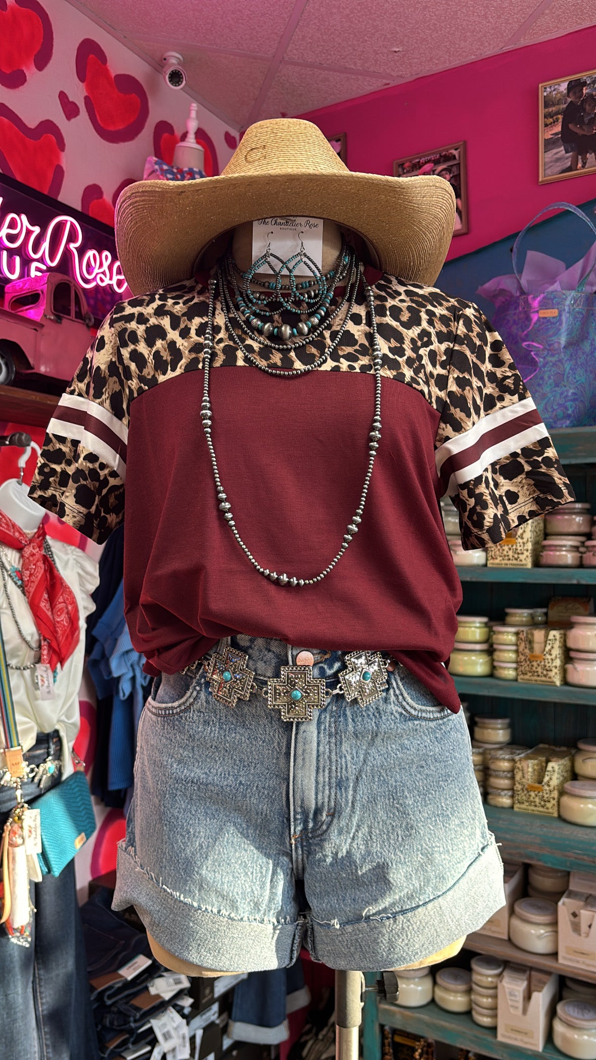MAROON HALF SLEEVE LEOPARD VARSITY TOP