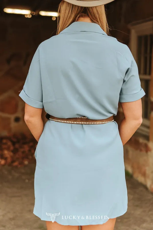DENIM BLUE BUTTON DOWN SHORT SLEEVE CONCHO BUTTON DOWN DRESS
