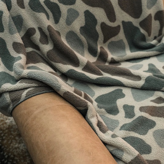 Burlebo Sherpa Blanket - Classic Deer Camo