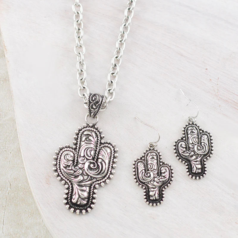 WESTERN TOOLING CACTUS NECKLACE SET