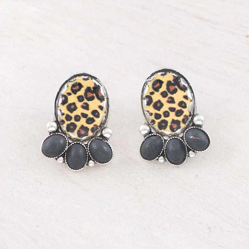 WESTERN LEOPARD PRINT BLACK STONE EARRINGS