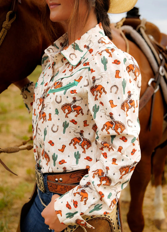 BUCKING HORSE PERFORMANCE LONG SLEECE PEARL SNAP