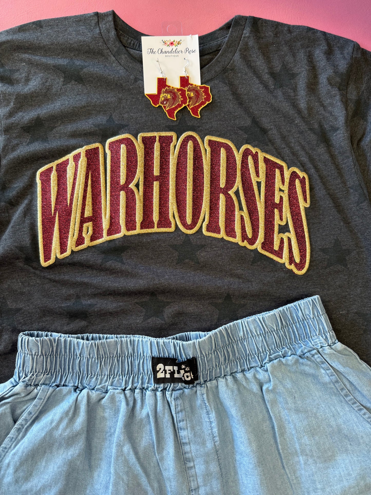 ARCHED WARHORSES SMOKE STARS GAME DAY CHARCOAL BLACK TEE - MAROON/GOLD GLITTER PUFF