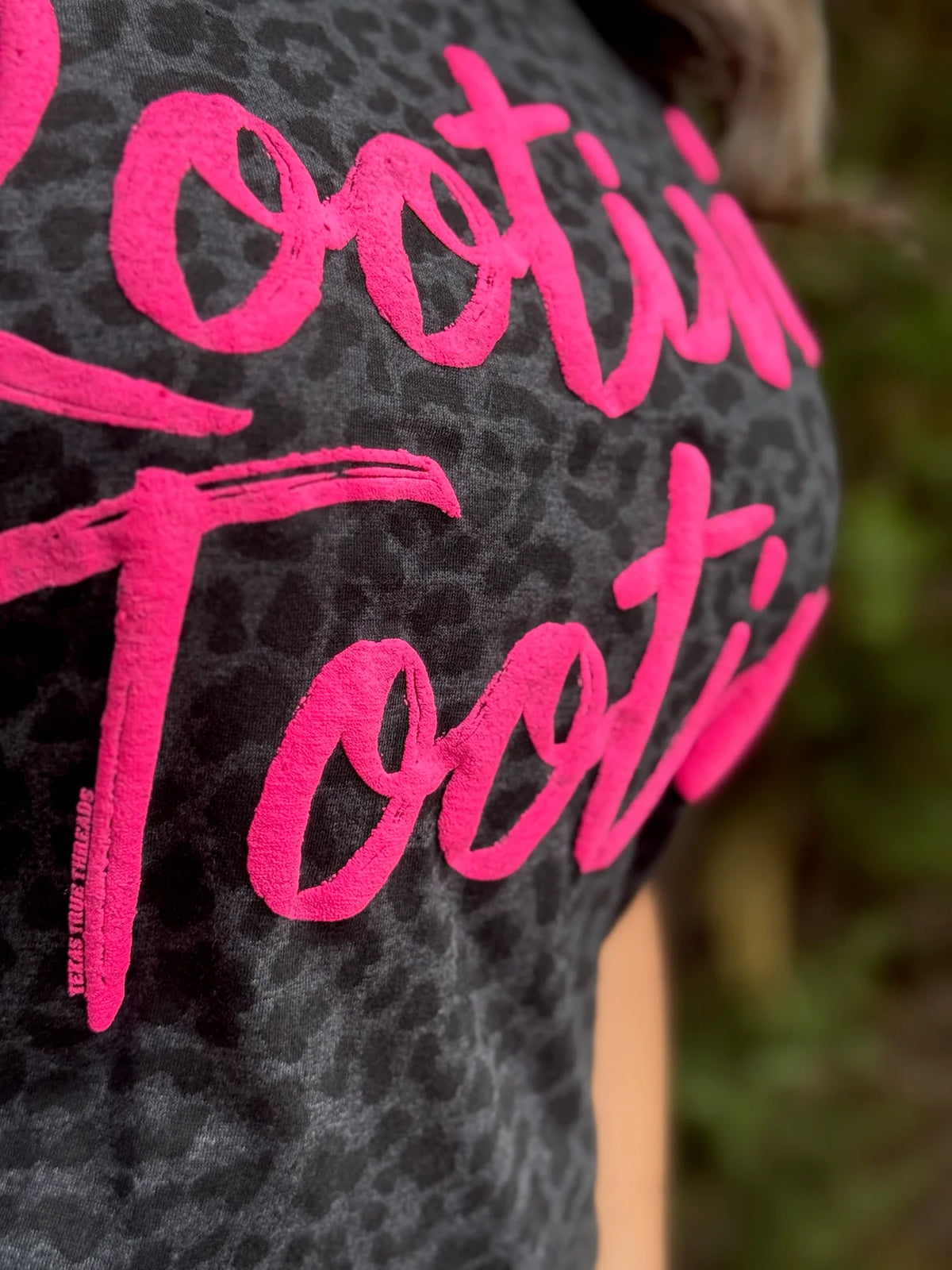 ROOTIN' TOOTIN PINK PUFF BLACK LEOPARD TEE