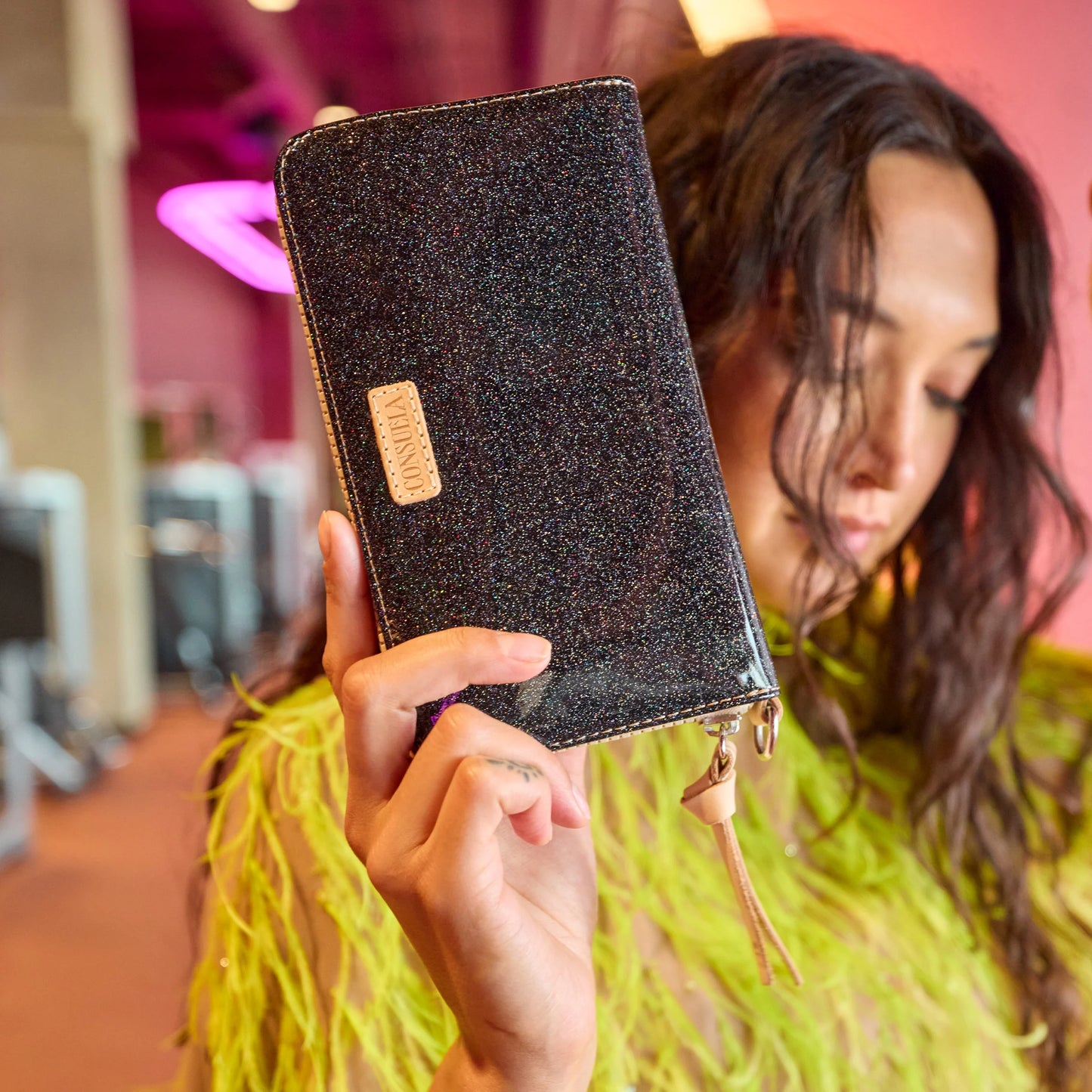 CONSUELA MARIANA ESSENTIAL WALLET