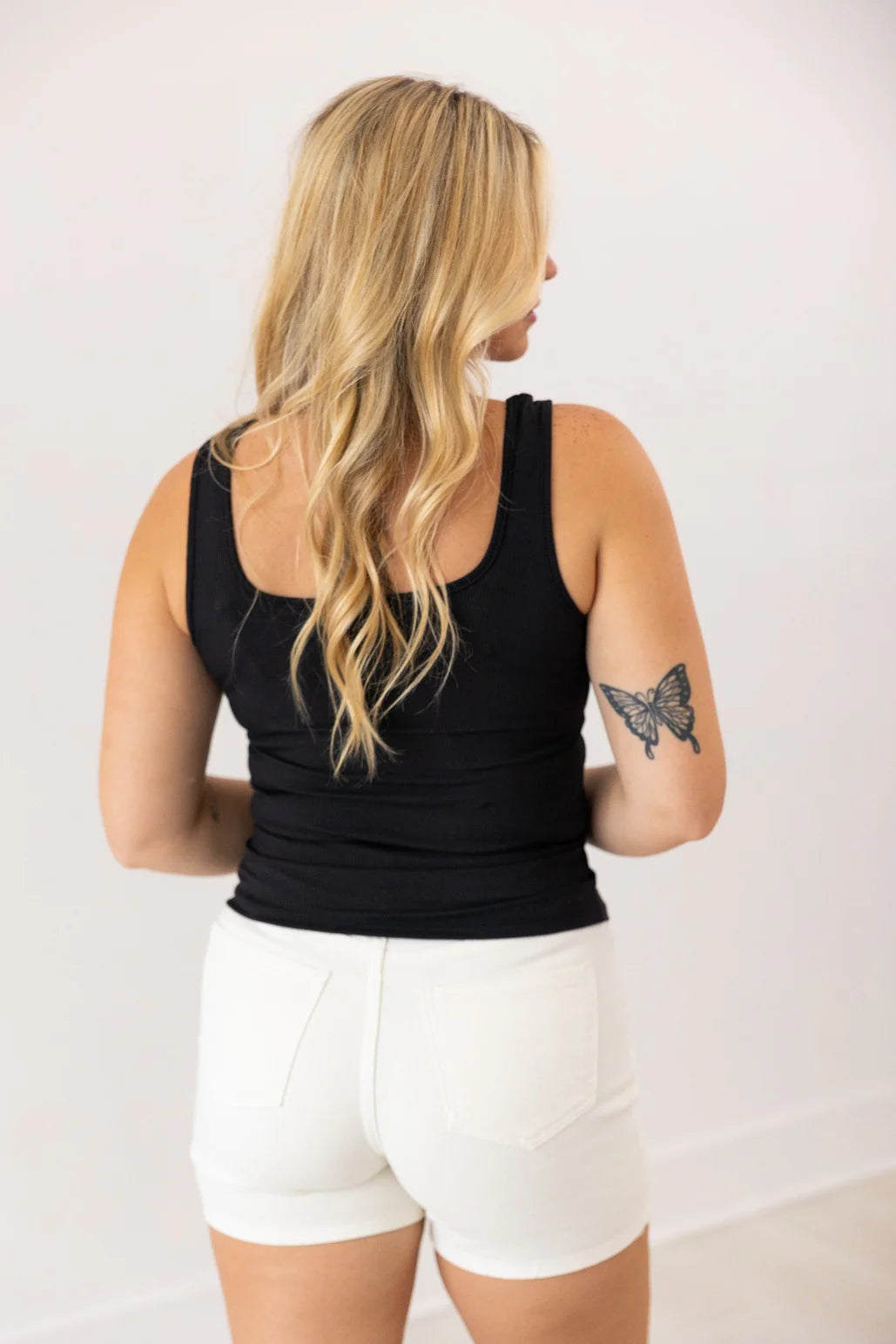 BELLA SQUARE BLACK NECK RIB KNIT TANK TOP