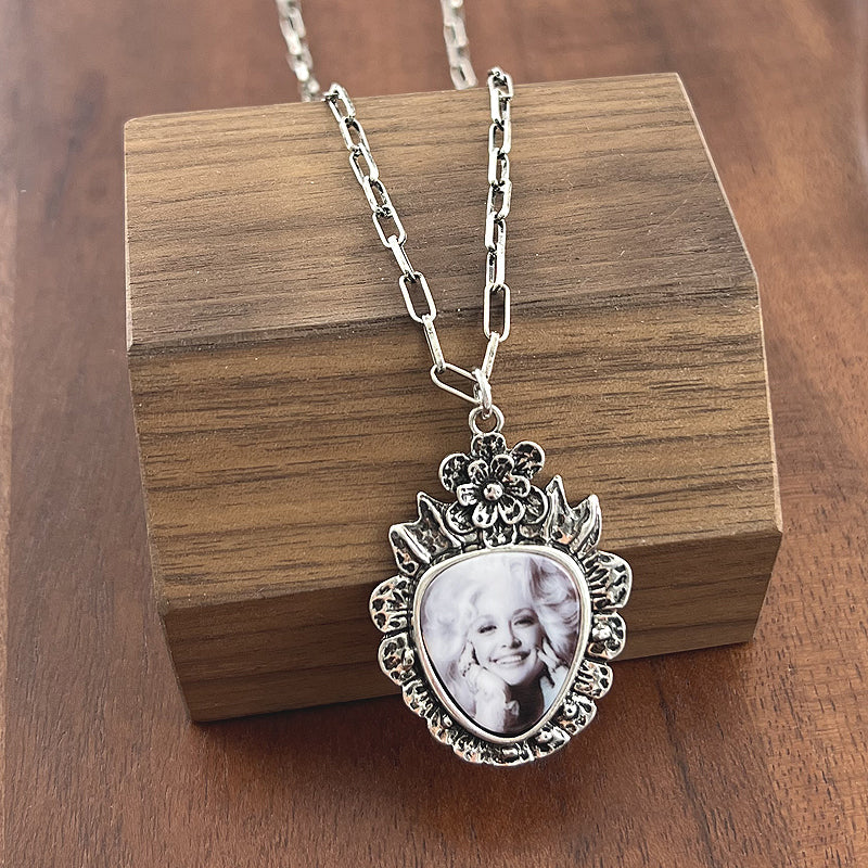 WESTERN DOLLY PORTRAIT HEART PENDANT NECKLACE