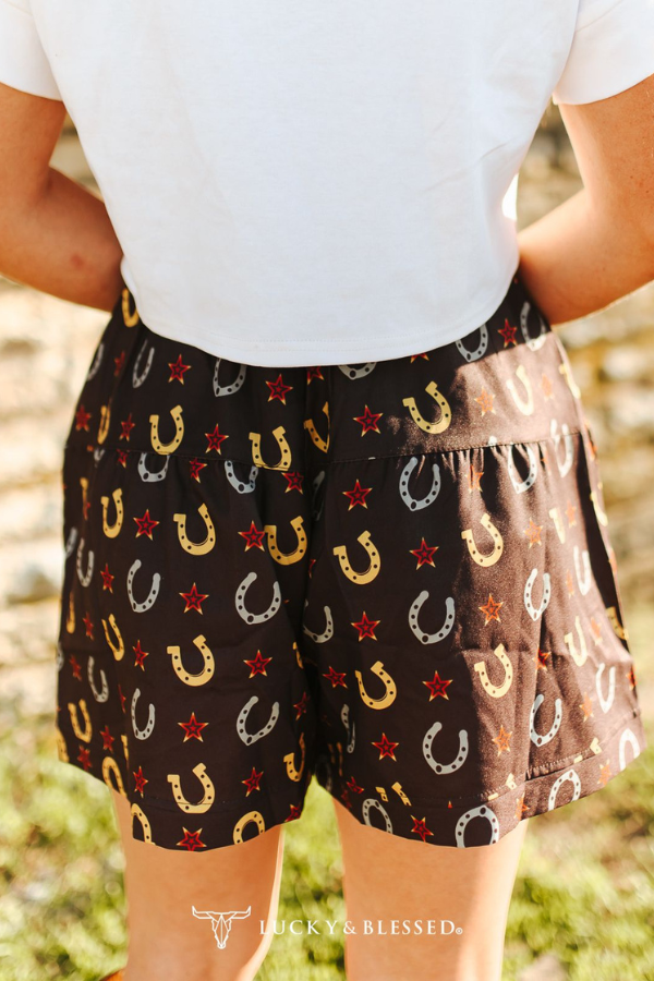 BOOTS HORSE SHOE PRINTED CONCHO BUTTON DOWN ELASTIC WAISTBAND SHORTS