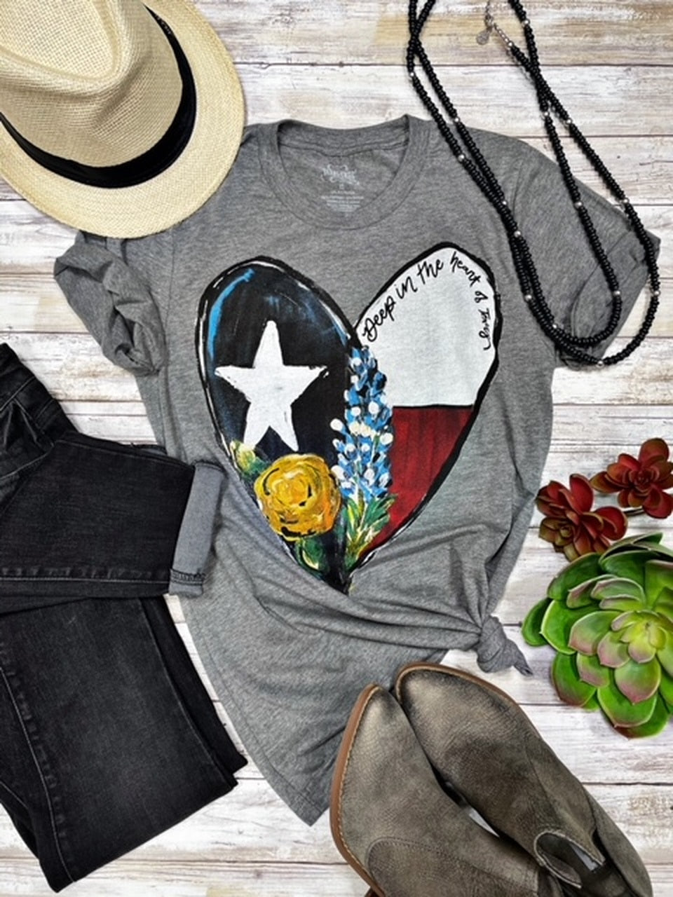 GRAPHIC TEES