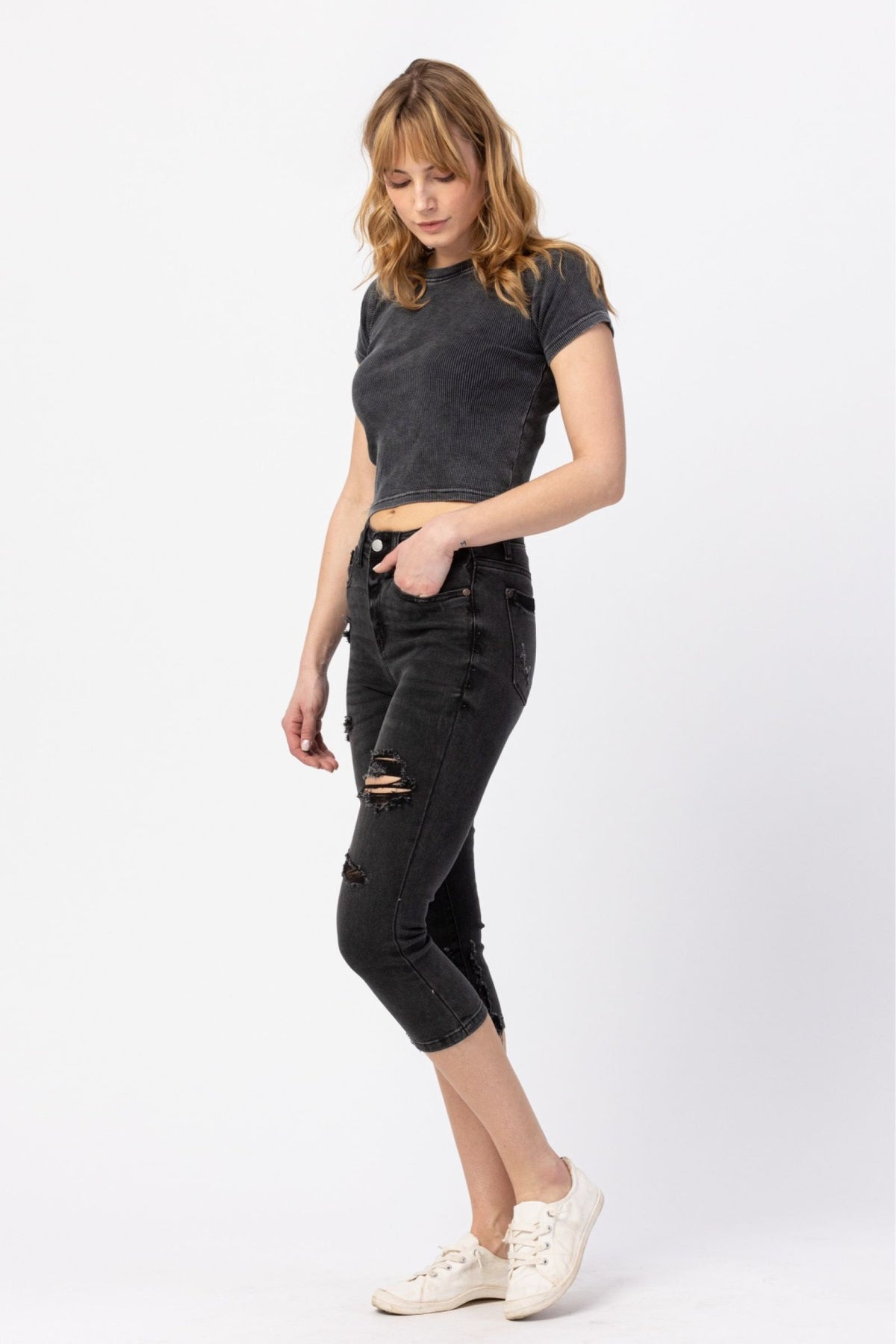 JUDY BLUE HIGH WAIST SKINNY CAPRI - BLACK