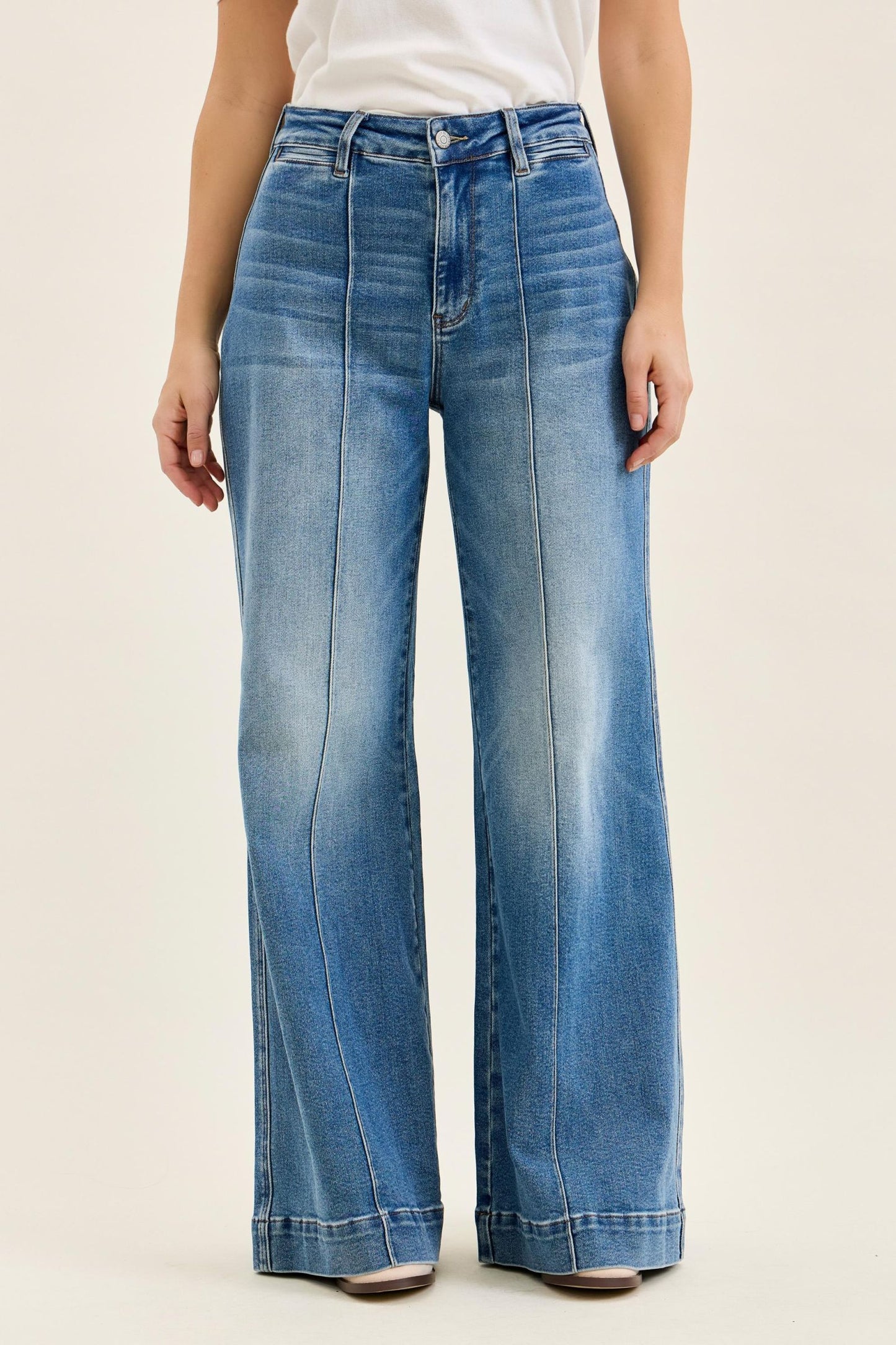 JUDY BLUE HIGH WAIST LIZA PALAZZO SHIELD POCKETS CLASSIC FADE JEANS - REGULAR LENGTH