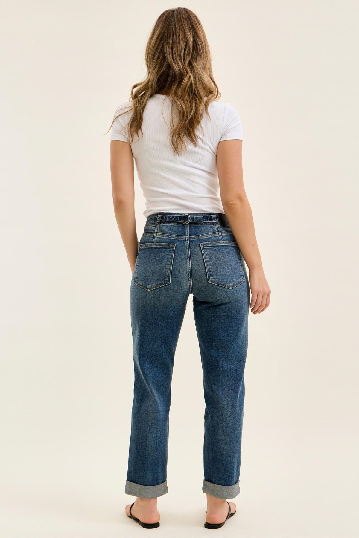 JUDY BLUE MID RISE BOYFRIEND ADJUSTABLE BACK TAB + HOLLYWOOD WAISTBAND - DARK STONE
