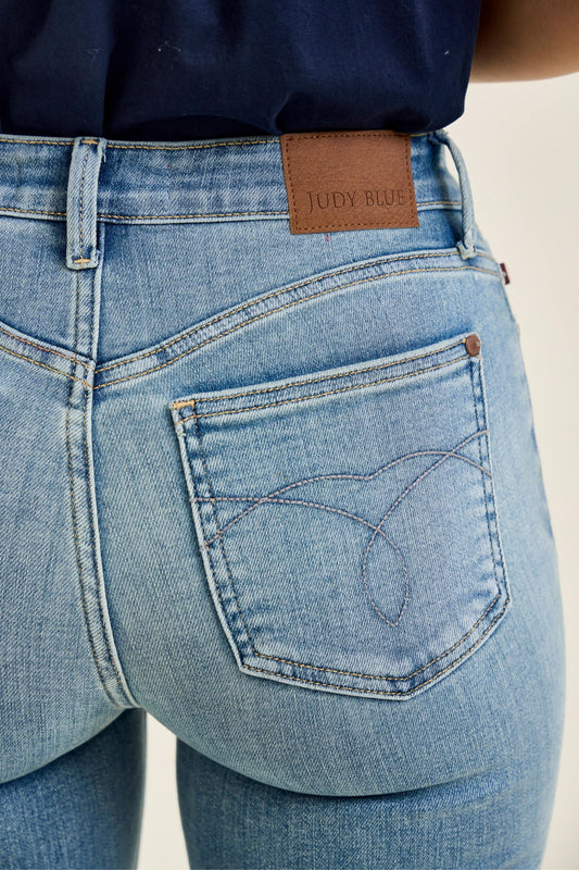 JUDY BLUE MID RISE SHORT FLARE JEAN - MEDIUM STONE