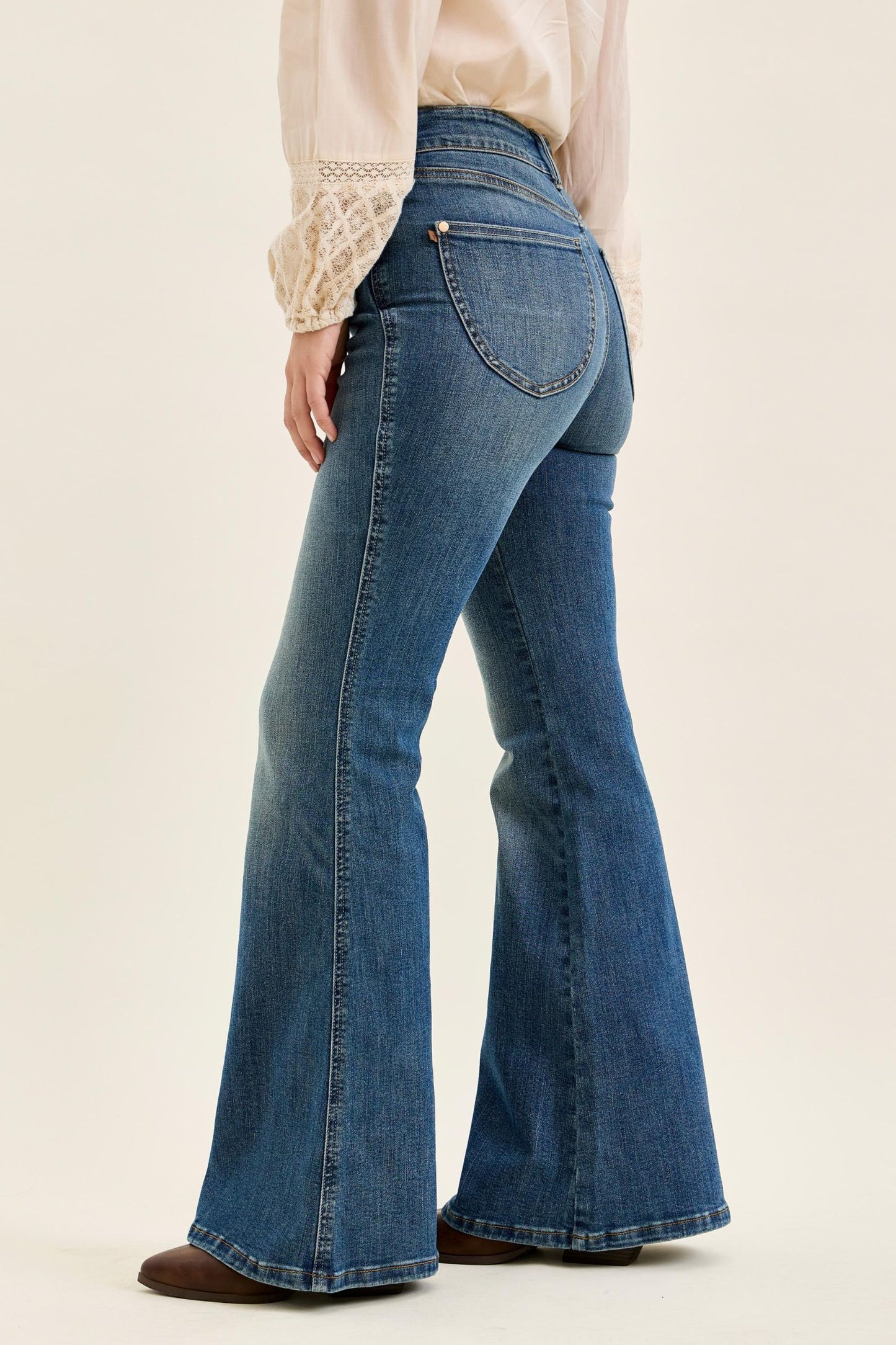 JUDY BLUE HIGH WAIST TUMMY CONTROL JAQUELINE FLARE DOUBLE BUTTON + SHIELDS POCKETS - DARK STONE