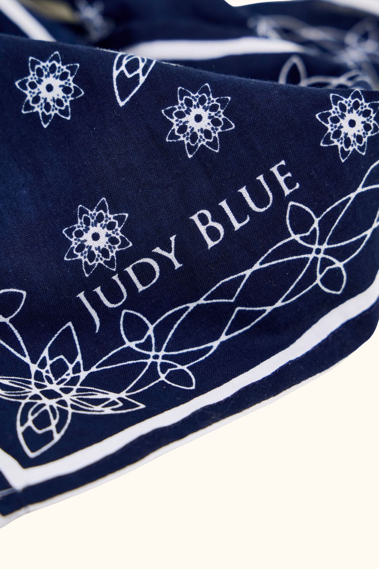 JUDY BLUE MID RISE JAQUELINE FLARE WITH TRIPLE NEED BACK POCKETS + BANDANA LOOP