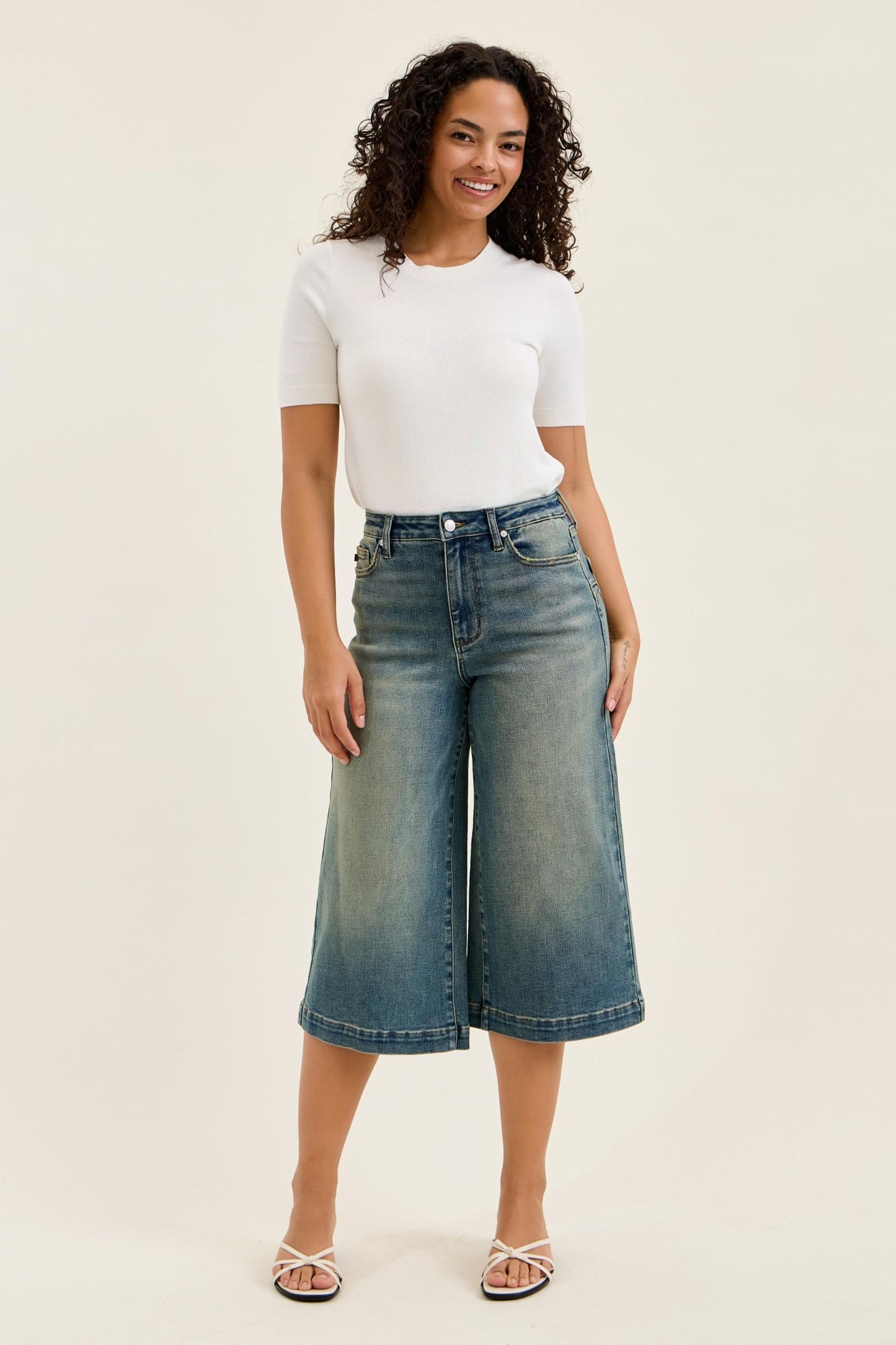 JUDY BLUE HIGH WAIST MARIAN CULOTTE SIDE SHAPING SEAMS JEANS - MEDIUM STONE