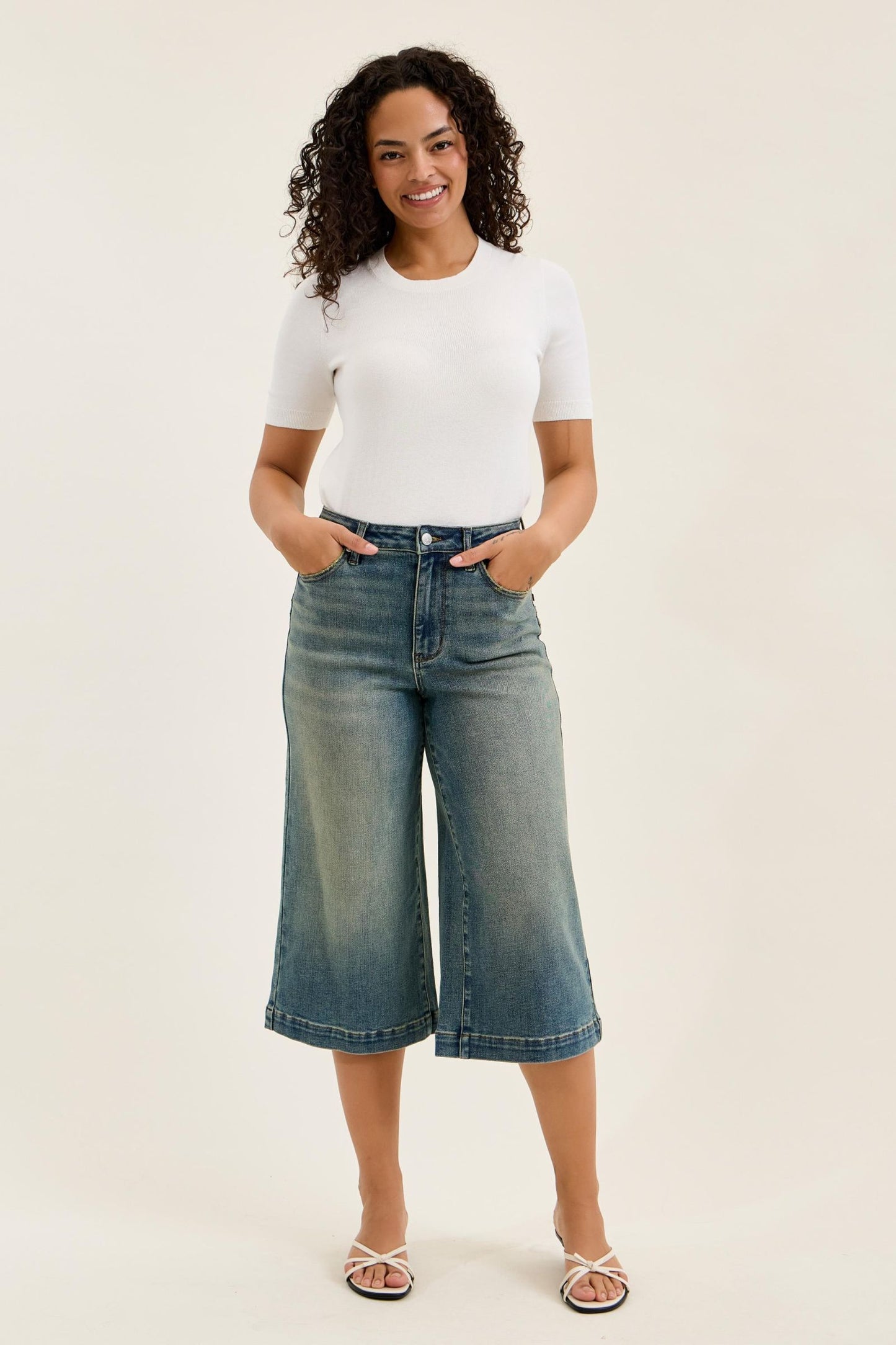 JUDY BLUE HIGH WAIST MARIAN CULOTTE SIDE SHAPING SEAMS JEANS - MEDIUM STONE