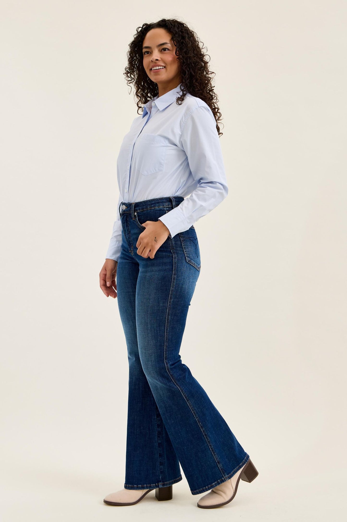 JUDY BLUE HIGH WAIST TUMMY CONTROL CHARLOTTE FLARE JEANS - DARK STONE