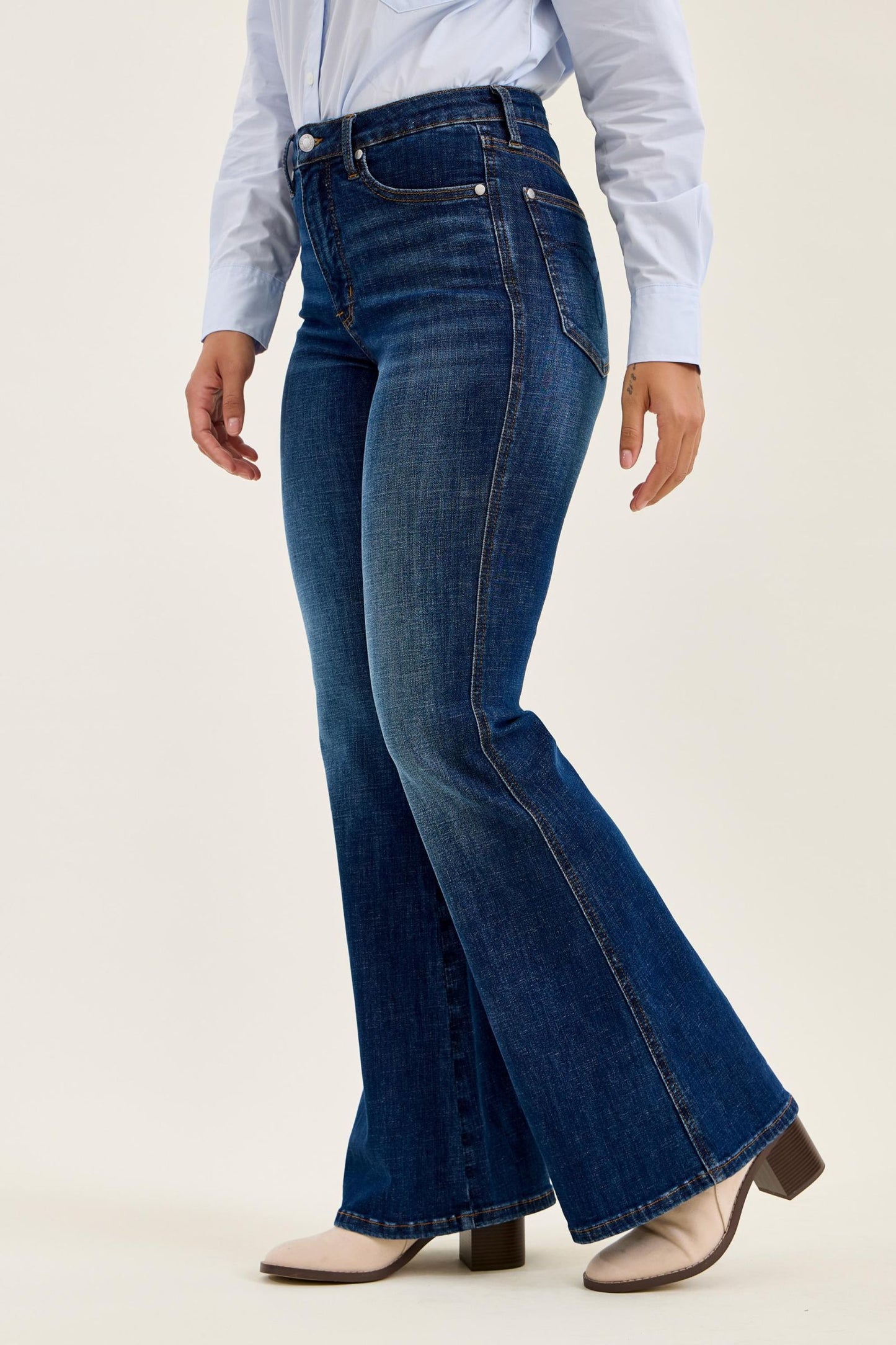 JUDY BLUE HIGH WAIST TUMMY CONTROL CHARLOTTE FLARE JEANS - DARK STONE