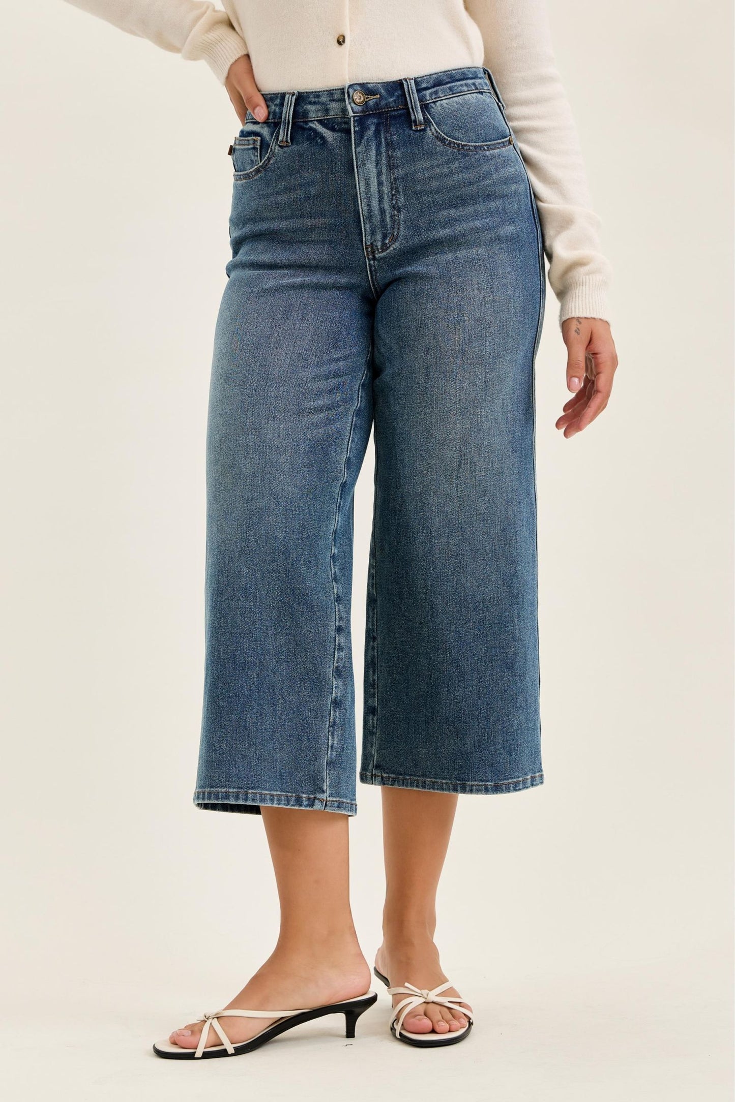 JUDY BLUE HIGH WAIST DOTTIE WIDE CROP MD QUARRY FADE - MEDIUM STONE
