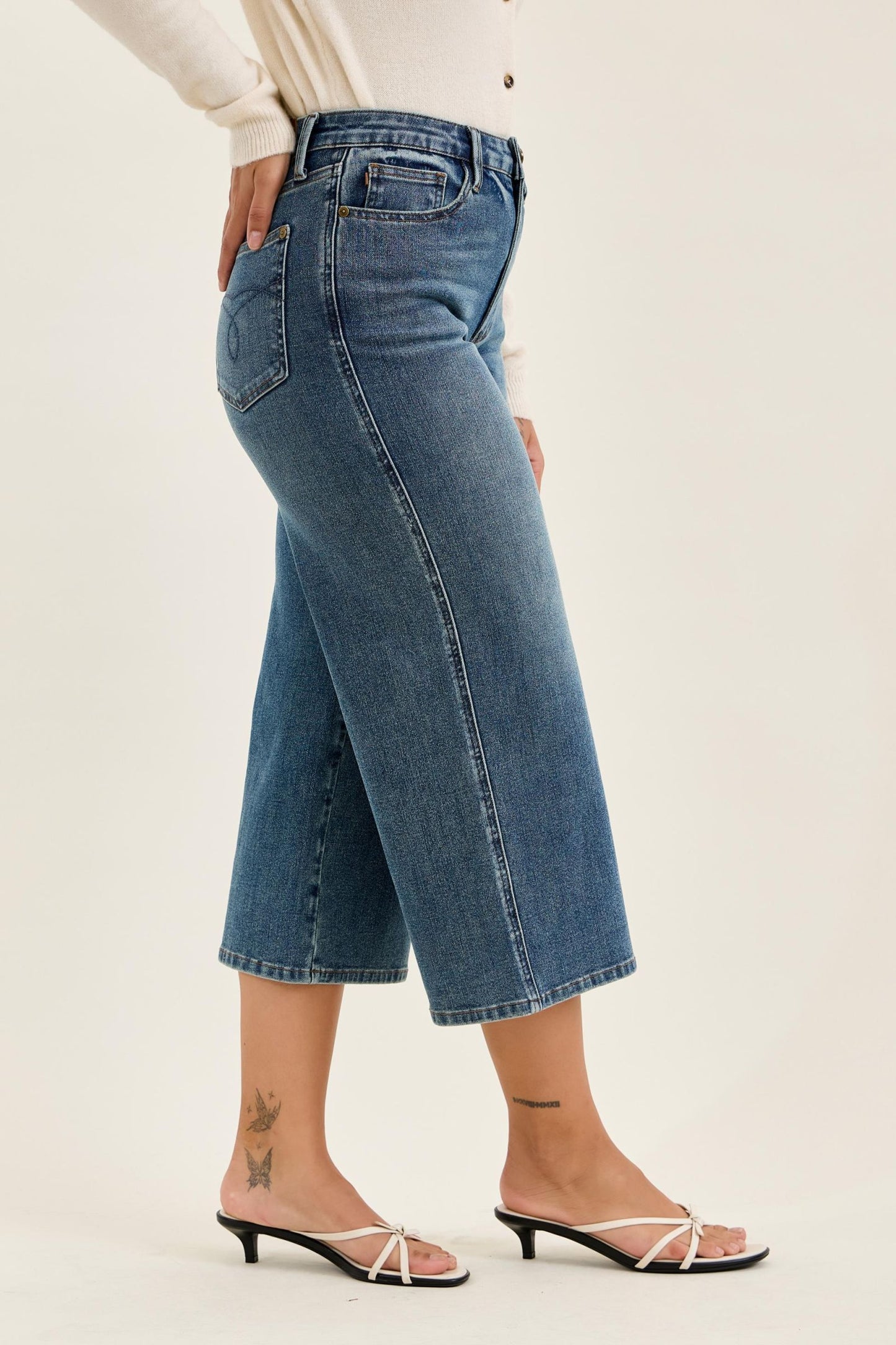 JUDY BLUE HIGH WAIST DOTTIE WIDE CROP MD QUARRY FADE - MEDIUM STONE