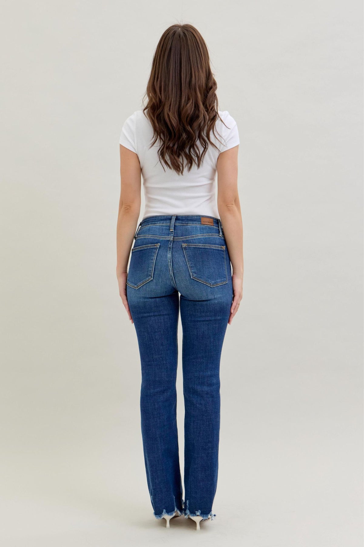 JUDY BLUE MID RISE NON DISTRESSED HEM BOOTCUT JEANS - DARK STONE
