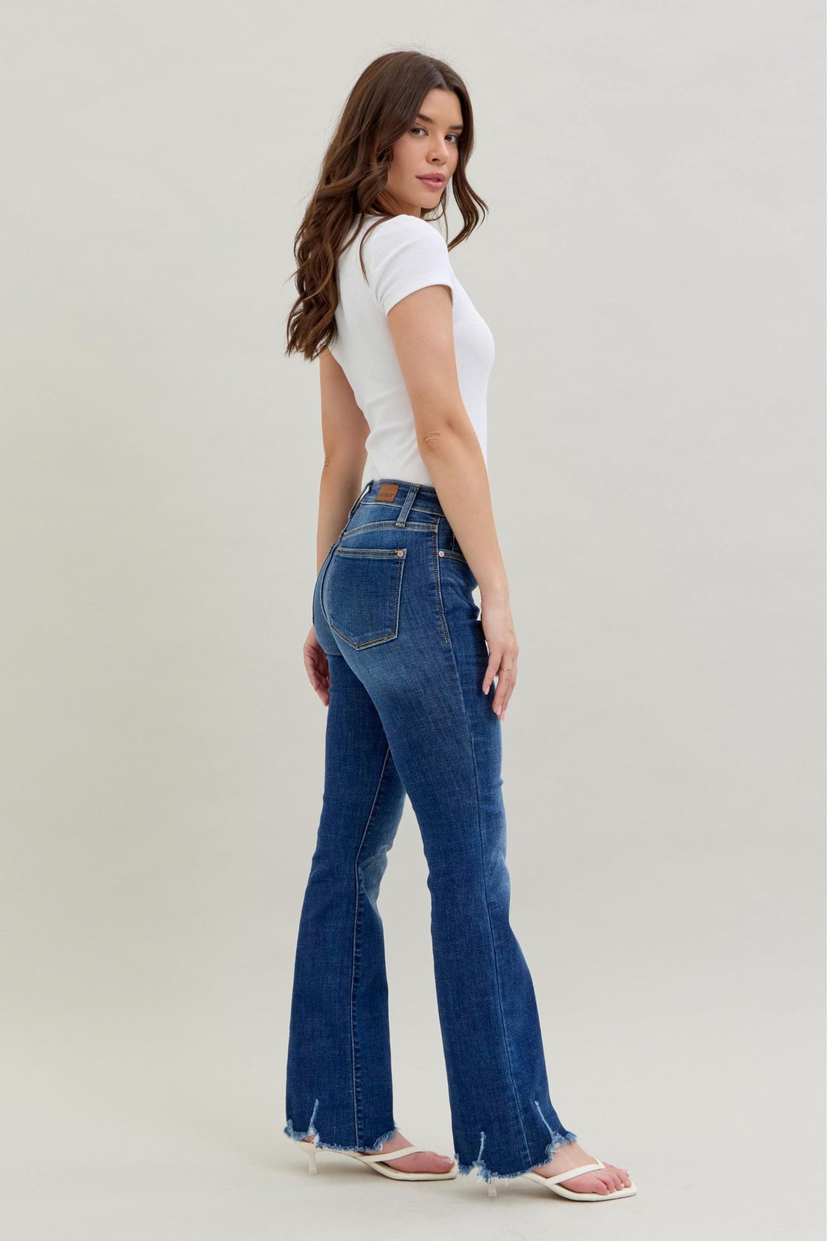JUDY BLUE MID RISE NON DISTRESSED HEM BOOTCUT JEANS - DARK STONE