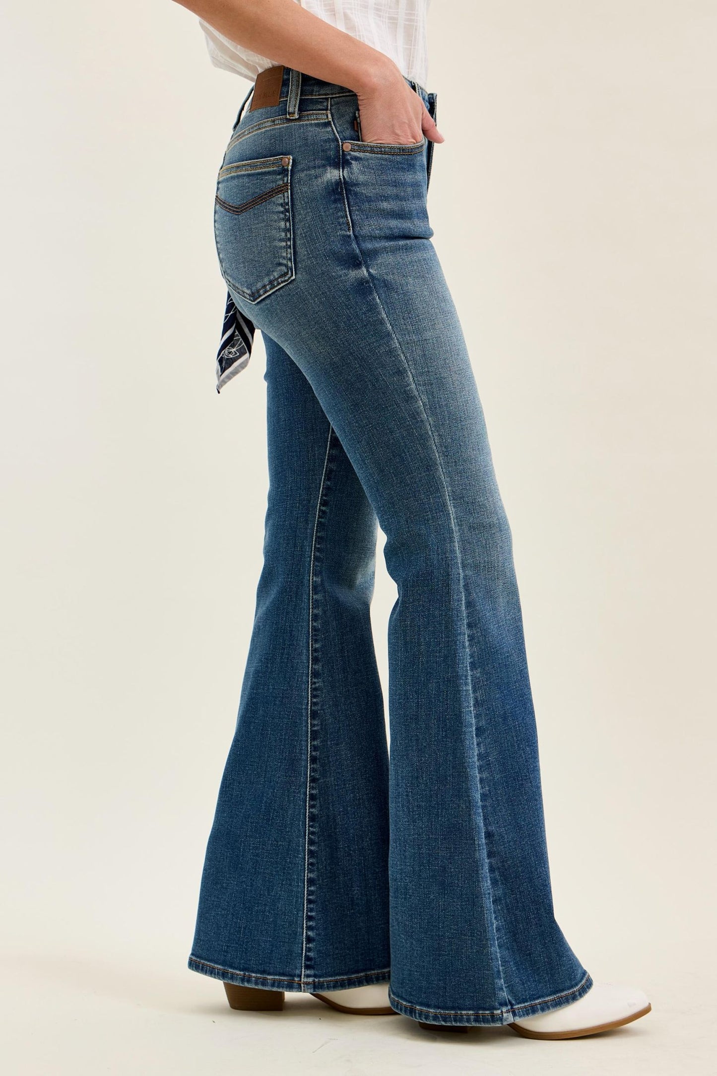 JUDY BLUE MID RISE JAQUELINE FLARE WITH TRIPLE NEED BACK POCKETS + BANDANA LOOP