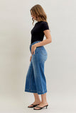 JUDY BLUE MID RISE WIDE CROP VINTAGE POCKETS & WIDE HEM JEANS - MEDIUM STONE