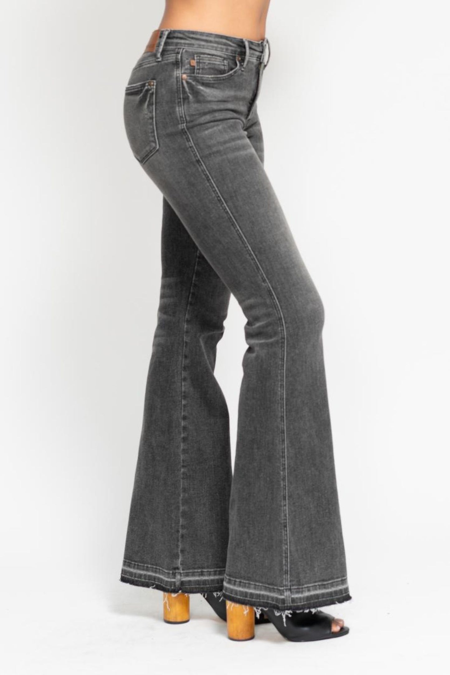 JUDY BLUE MID RISE TUMMY CONTROL WASHED GRAY RELEASE HEM FLARE JEANS - GREY