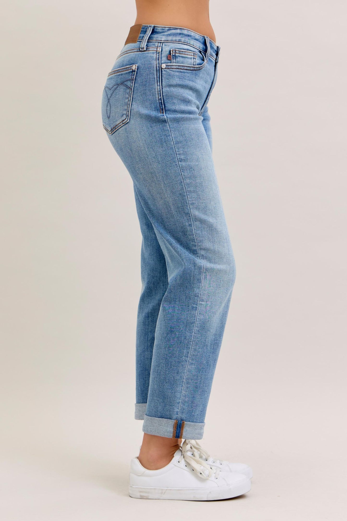 JUDY BLUE MID RISE BOYFRIEND JEANS - MEDIUM STONE
