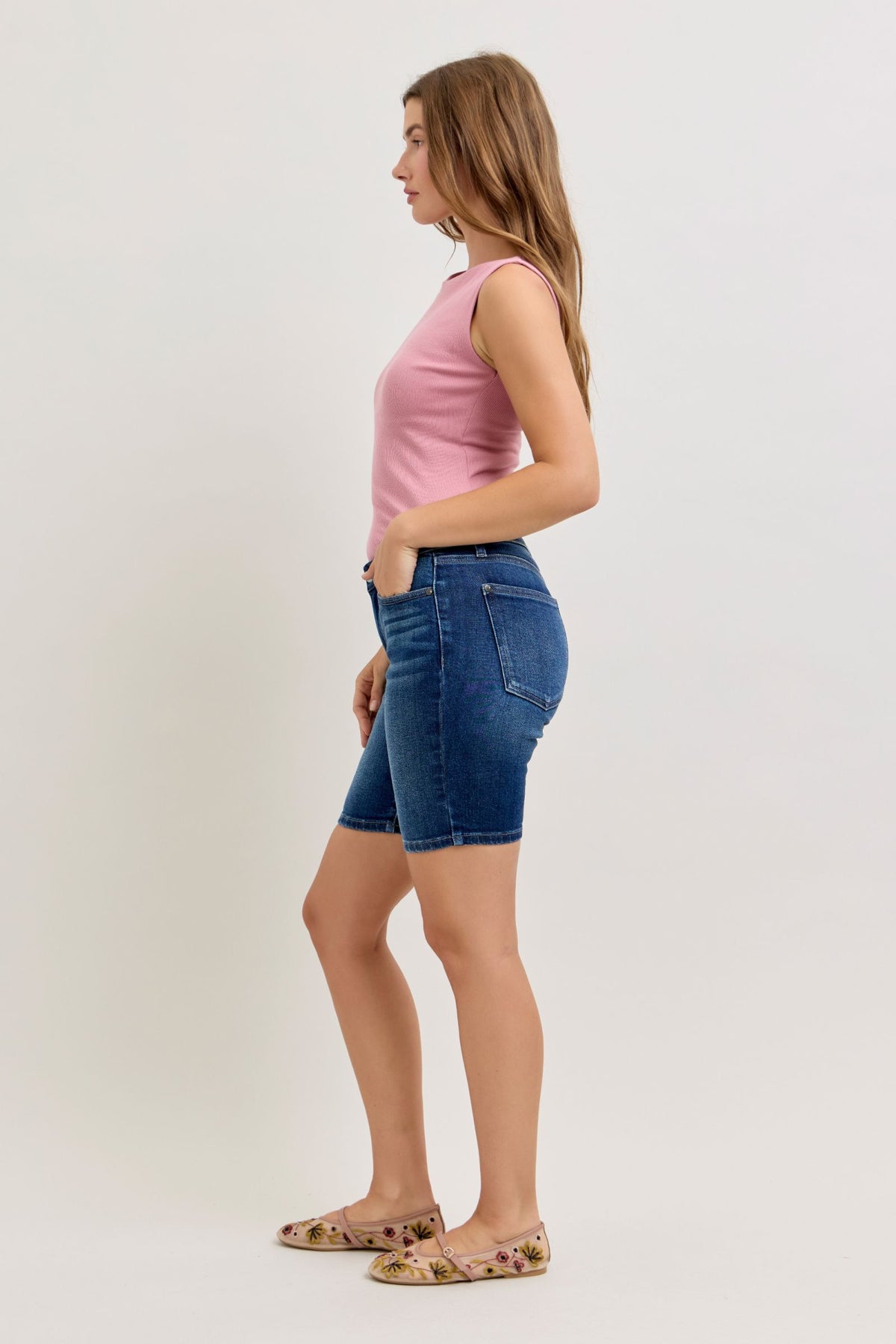 JUDY BLUE MID RISE BERMUDA SHORTS - DARK STONE