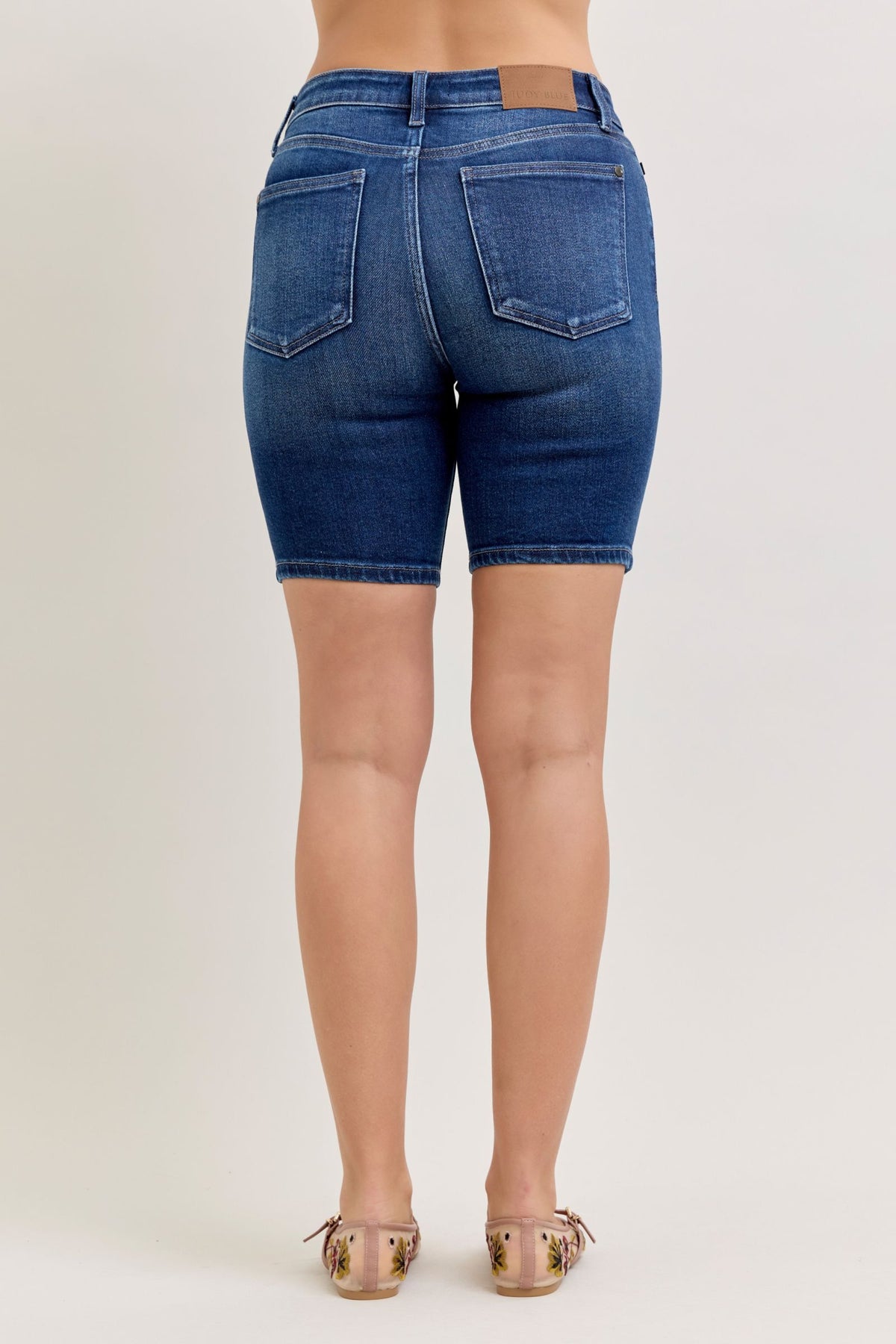JUDY BLUE MID RISE BERMUDA SHORTS - DARK STONE