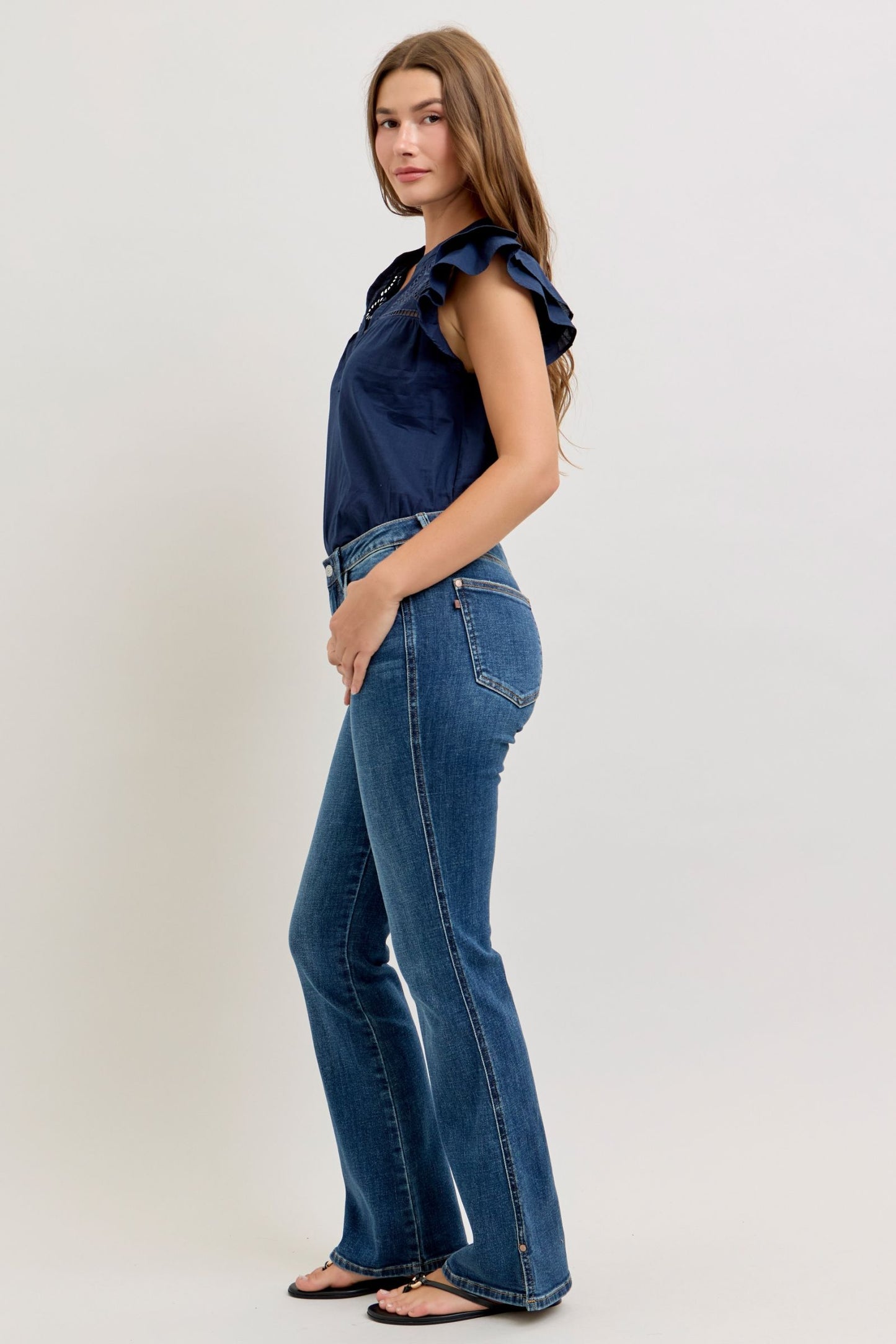 JUDY BLUE MID RISE BOOTCUT WITH CELL PHONE BACK POCKET - DARK STONE