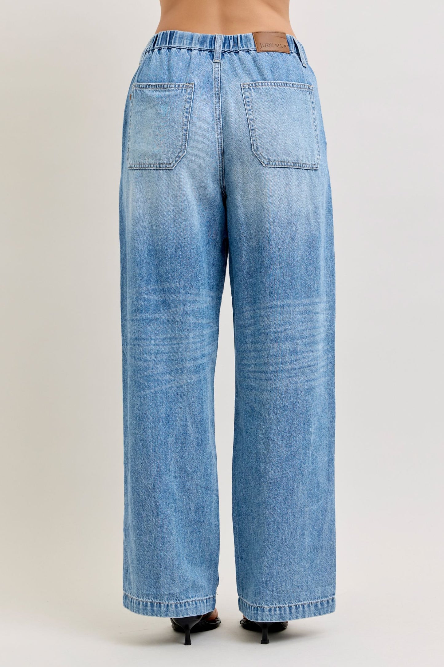 JUDY BLUE HIGH WAIST FEATHERWEIGHT BAGGY ELASTIC WAISTBAND - MEDIUM STONE