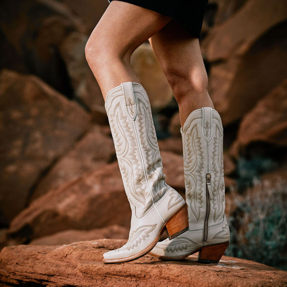 ARIAT WOMEN'S CASANOVA WESTERN BOOT - BLANCO