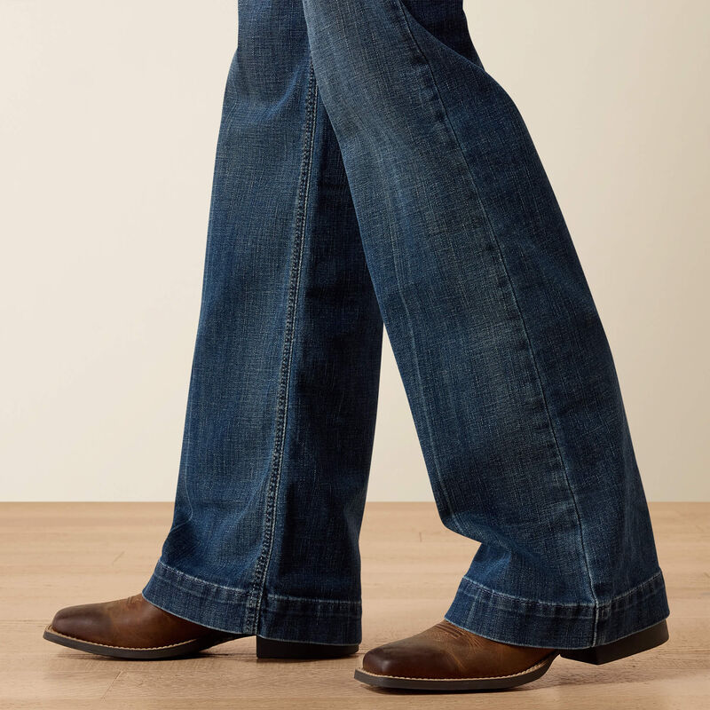 ARIAT WOMEN'S PERFECT RISE SHORT LELANI TROUSER JEANS - CHELSEA