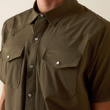 ARIAT MENS FRONTIER TOUGH FLEX VENTTEK WESTERN FITTED SHORT SLEEVE SNAP SHIRT - GRAPE LEAF