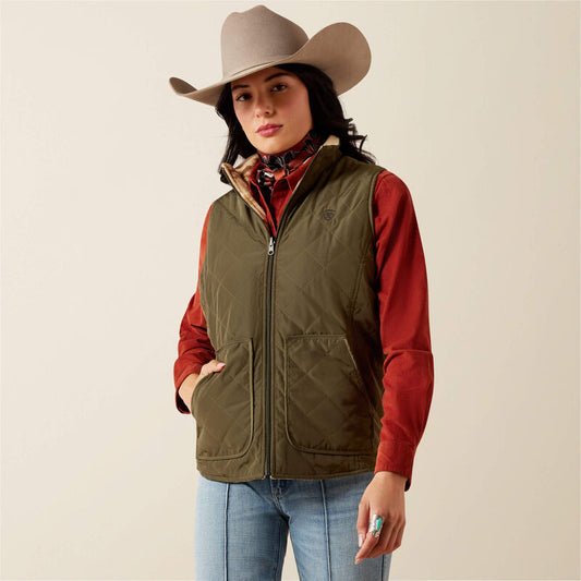 ARIAT WOMEN'S DILON 2.0 REVERSIBLE INSULATED VEST - IVY GREEN|WILD HORSES PRINT