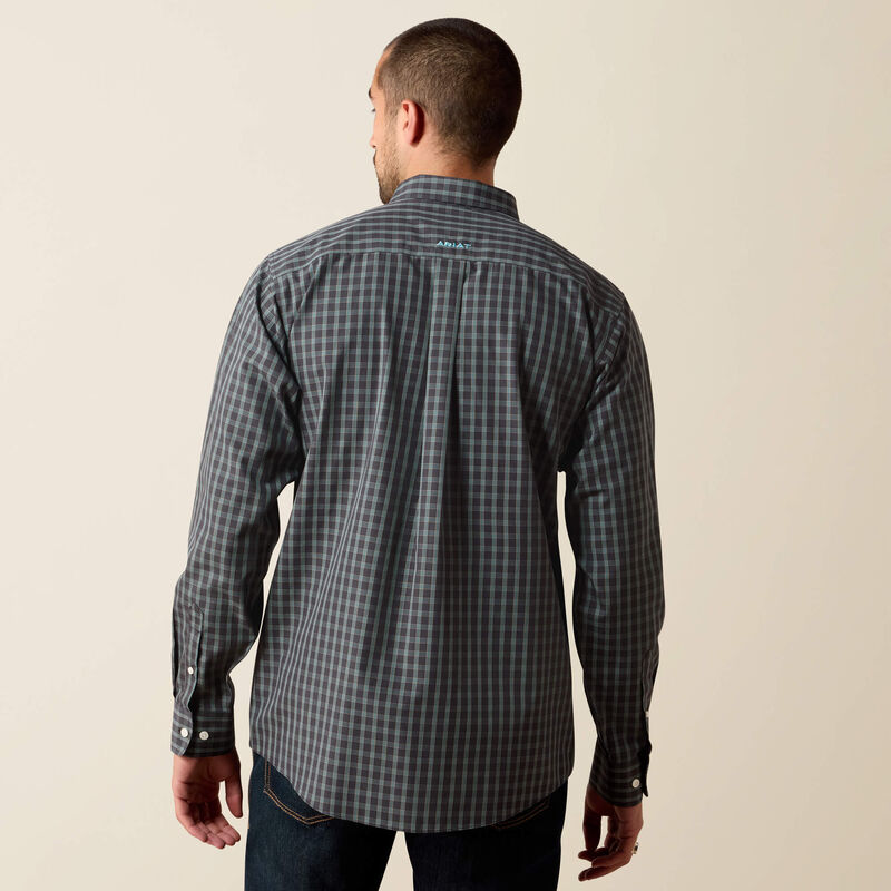 ARIAT MENS WRINKLE FREE BARBARY LONGSLEEVE SHIRT - BLACK SMALL PLAID