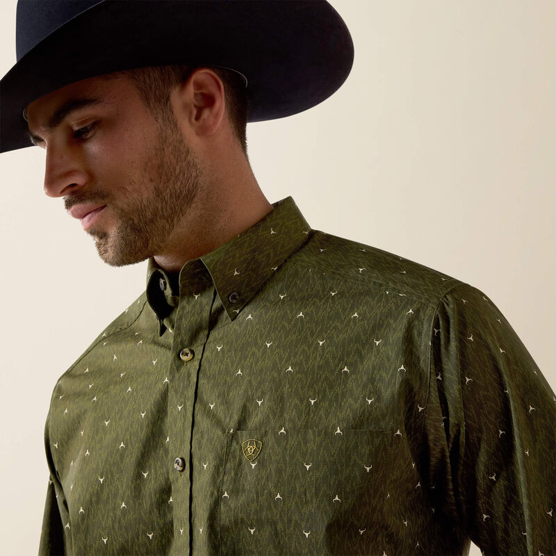 ARIAT MENS CHAD LONG SLEEVE CLASSIC FIT SHIRT - GRAPE LEAF IKAT LONGHORN PRINT