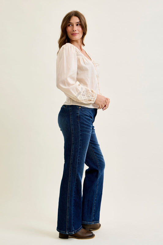 JUDY BLUE MID RISE ALEX BOOTCUT W/ COWGIRL SEAMING JEANS - MEDIUM STONE
