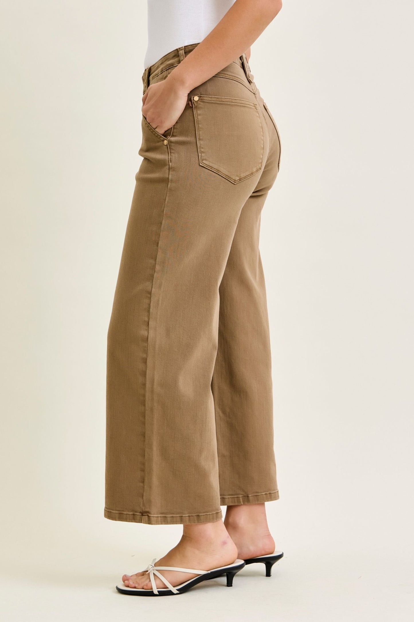 JUDY BLUE HIGH WAIST ANKLE WIDE W VINTAGE FRONT YOKE - GOLDEN BROWN