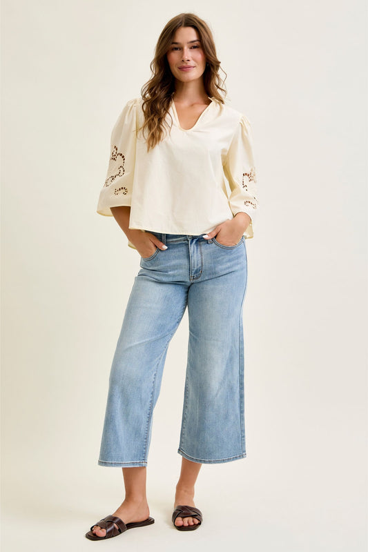 JUDY BLUE MID RISE WIDE CROP JEANS - LIGHT STONE