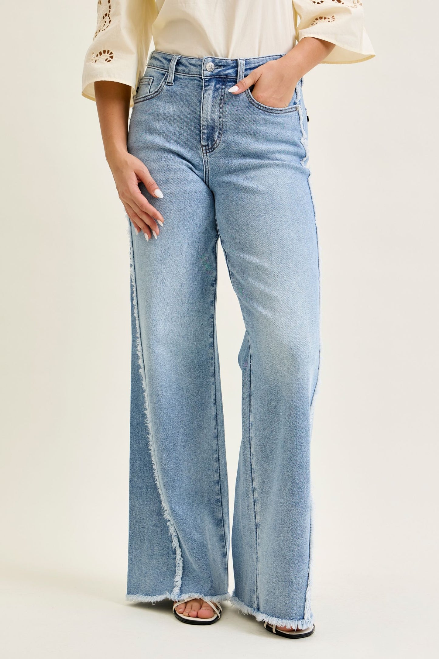 JUDY BLUE HIGH WAIST RETRO WIDE RAW TWISTED OUTSEAM JEANS - LIGHT STONE