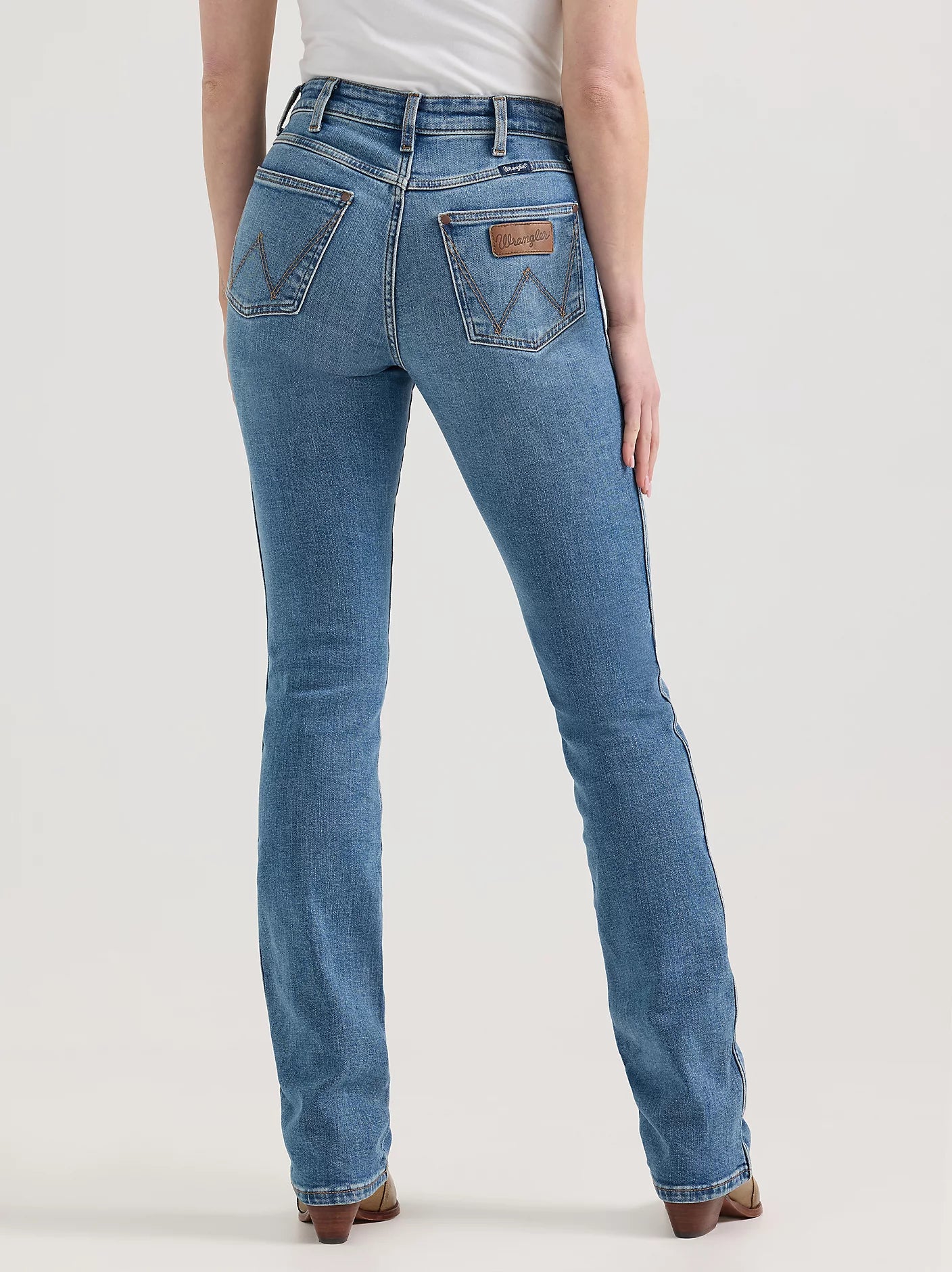 WRANGLER WOMEN'S RETRO® BAILEY HIGH RISE BOOTCUT JEAN - EMBER